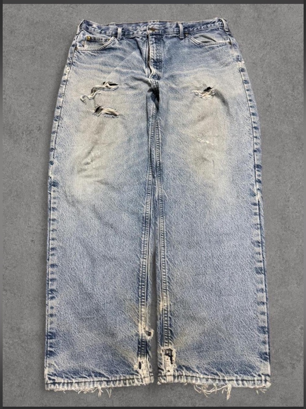 2000s Baggy Carhartt blue jeans